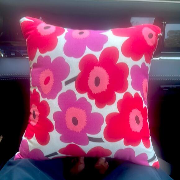 Marimekko throw pillow. 10”x10” - Picture 1 of 6